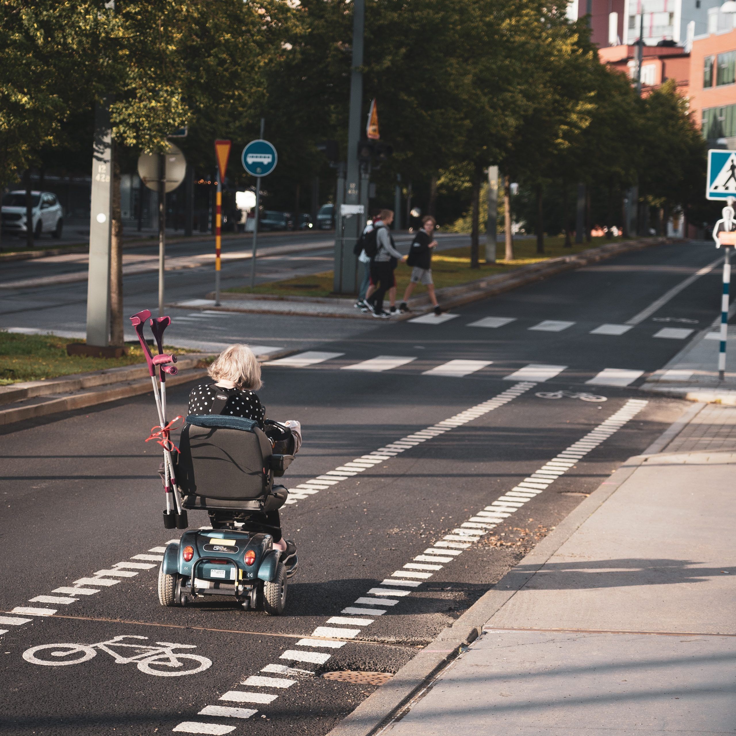 scotter en carril bici